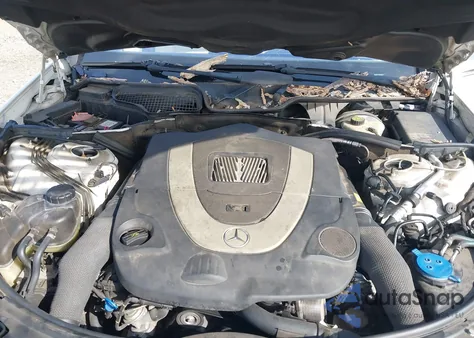 2008 Mercedes-Benz S 550 z USA, uszkodzony, nr VIN WDDNG71X58A200325